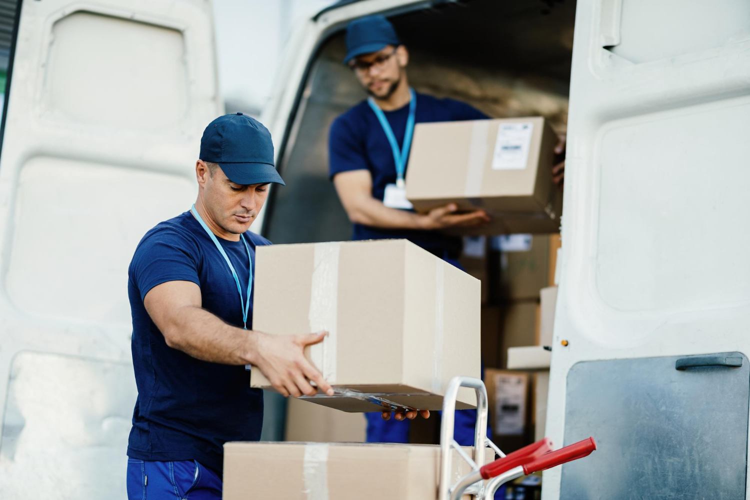 Reliable cargo transportation and moving services